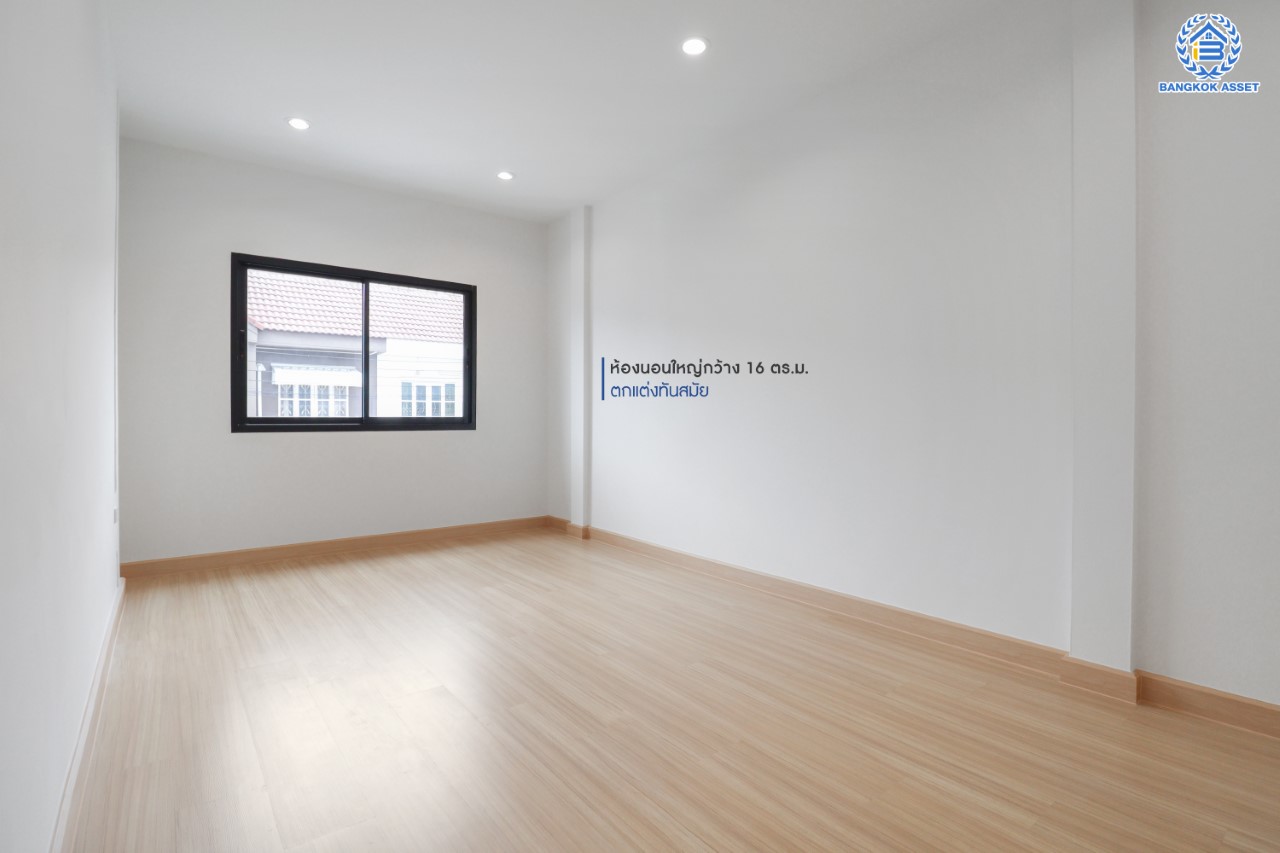 บ้านมือสองตกแต่งใหม่ ม.บัวทองธานีพาร์ค กาญจนาฯ-บางบัวทอง ทาวน์เฮ้าส์หลังใหญ่ เนื้อที่ 19.5 ตร.ว. ฟังก์ชันระดับบ้านเดี่ยว 3 ห้องนอน 2 ห้องน้ำ 1 ที่จอดรถ พร้อมเข้าอยู่ บนทำเลเดินทางสะดวก เข้า-ออกได้ทั้ง ถ.กาญจนาฯ และ ถ. บางกรวย-ไทรน้อย ใกล้ทางด่วน, เซ็นทรัลเวสต์เกต และรถไฟฟ้าสายสีม่วง "สถานีคลองบางไผ่"…